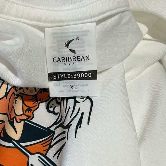 Novelty Cotton TShirt Tee Tipsy Mermaid Dive Bar - Picture 4 of 5